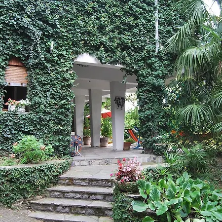 Bed & Breakfast Le Ortensie -lago Di 3*